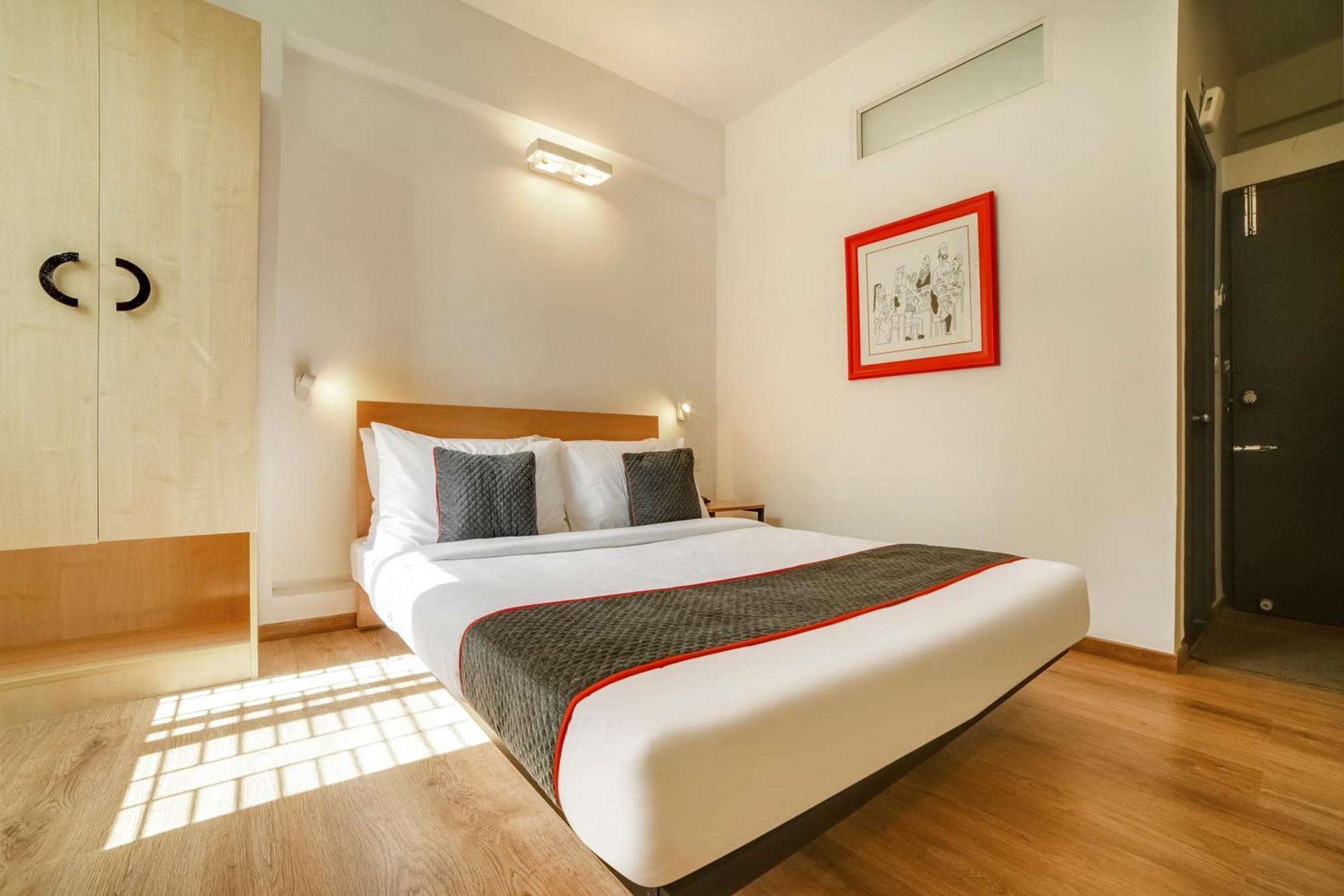 Townhouse Sarvar Hospitality Near Ascendas Park Square Mall Bangalore Ngoại thất bức ảnh