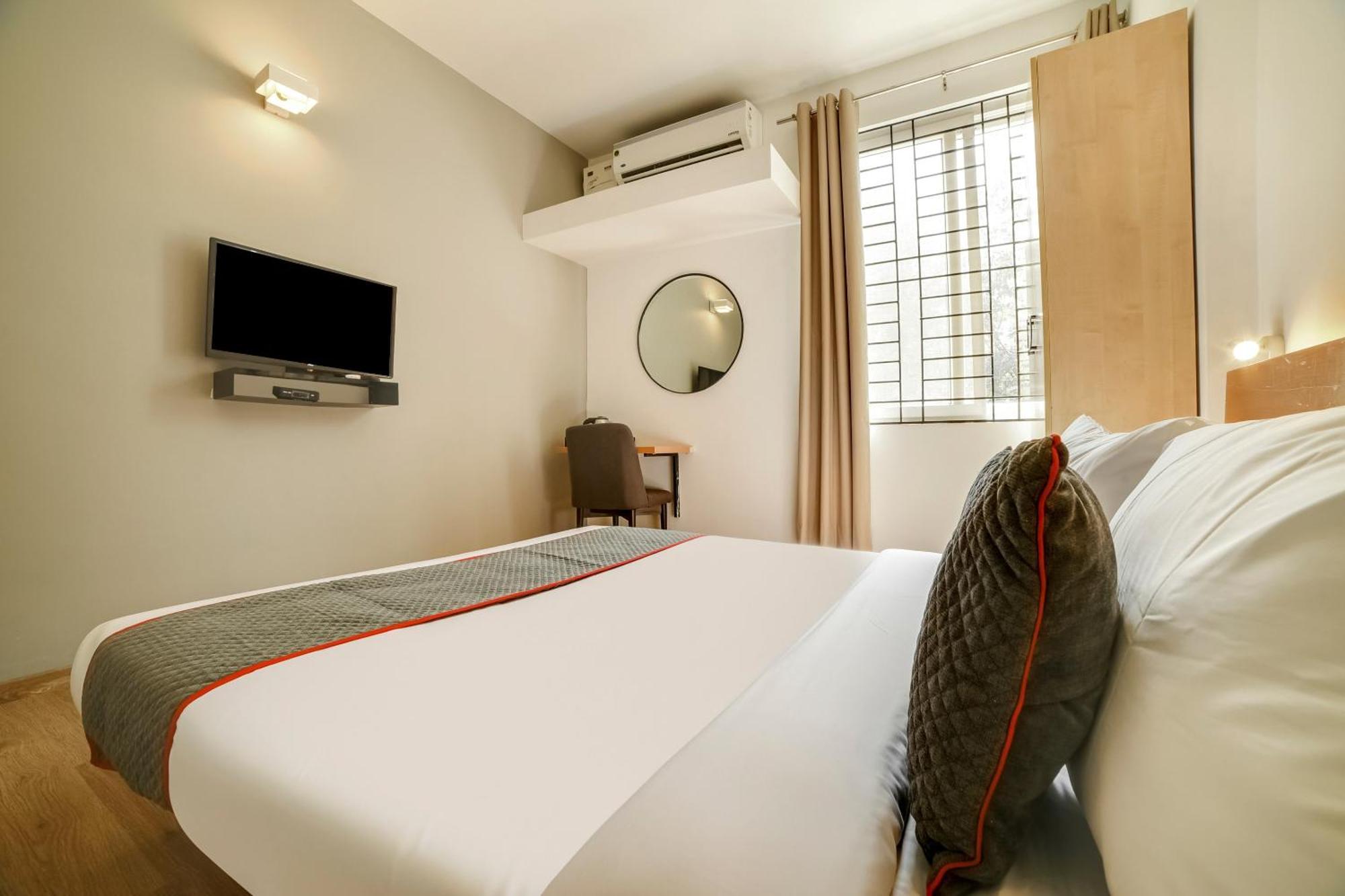 Townhouse Sarvar Hospitality Near Ascendas Park Square Mall Bangalore Ngoại thất bức ảnh