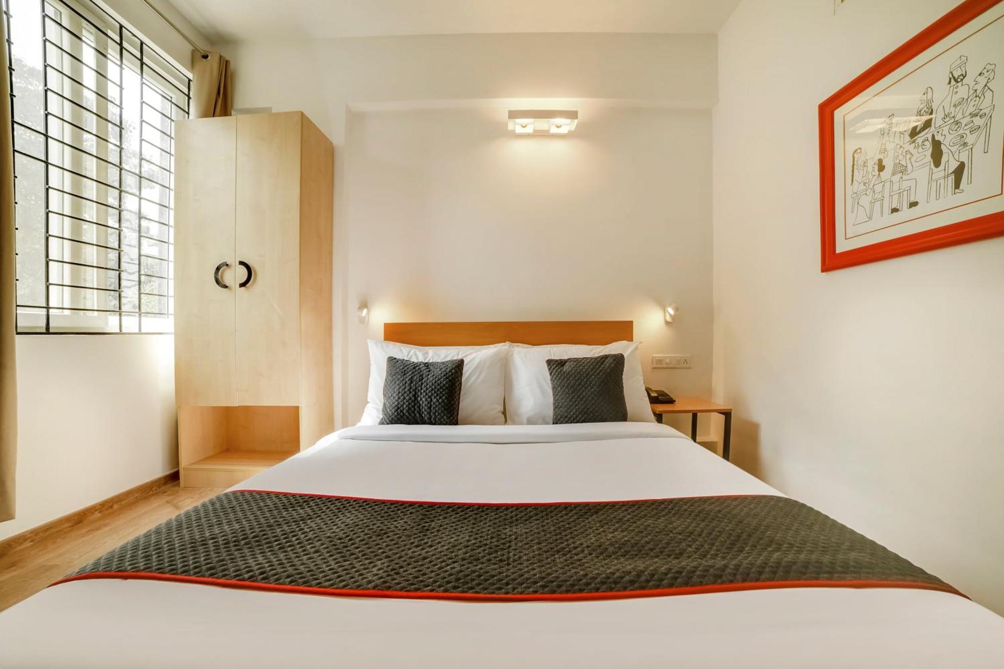 Townhouse Sarvar Hospitality Near Ascendas Park Square Mall Bangalore Ngoại thất bức ảnh